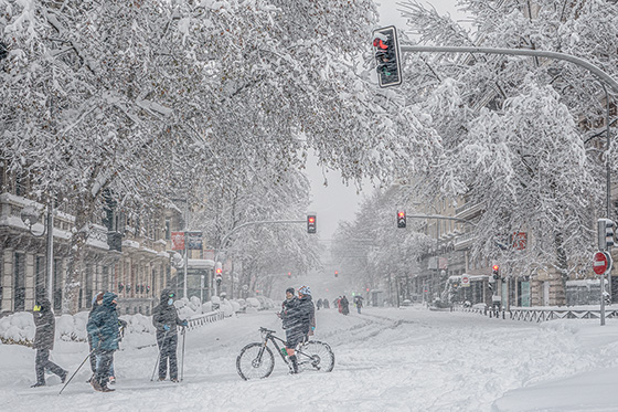 Calle Velazquez nevada Filomena, Madrid, por Adolfo Gosálvez. Venta de Fotografía de autor en edición limitada. AG Shop