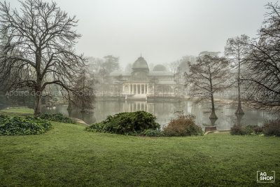 Retiro con niebla, Palacio de Cristal por Adolfo Gosálvez. Venta de Fotografía de autor en edición limitada. AG Shop