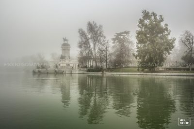 Retiro con niebla, Monumento a Alfonso XII por Adolfo Gosálvez. Venta de Fotografía de autor en edición limitada. AG Shop
